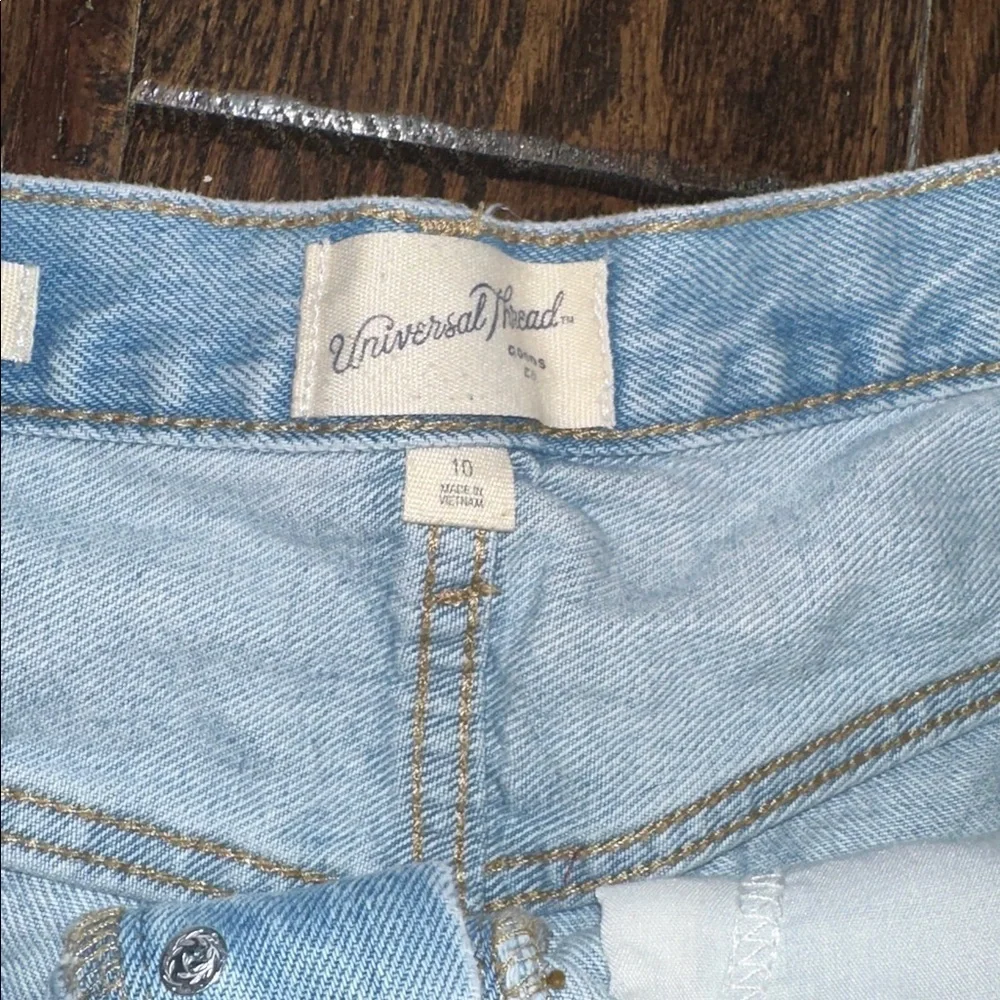 Universal Thread Light mid rise 90s baggy distressed Jean cutoff Shorts size 10
